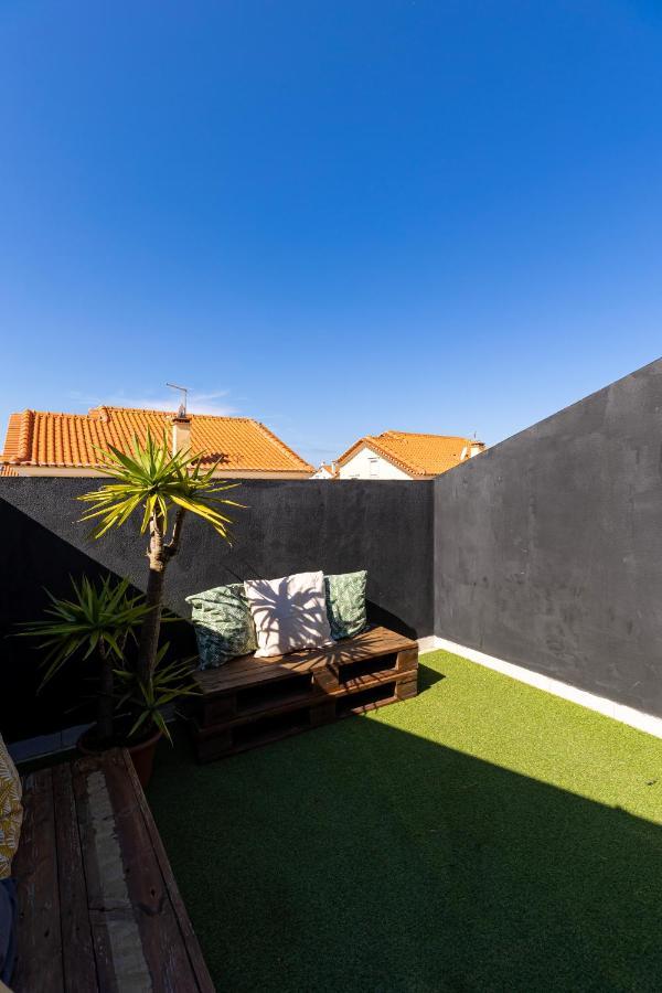 Pineapple Surf House Atouguia Da Baleia