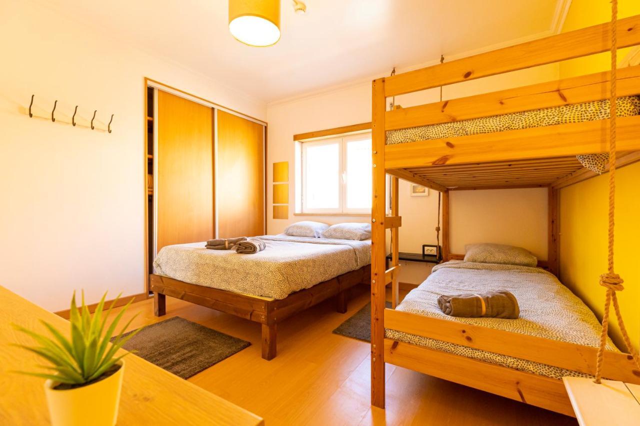 Pineapple Surf House