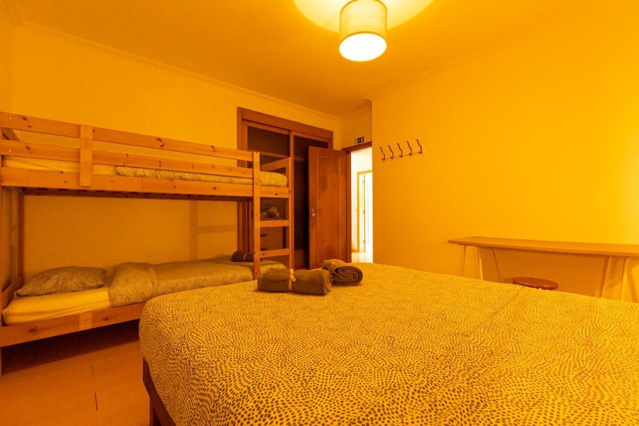Pineapple Surf House * Atouguia Da Baleia