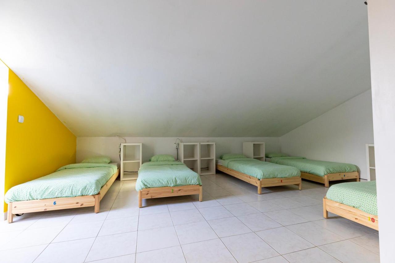 Pineapple Surf House * Atouguia Da Baleia